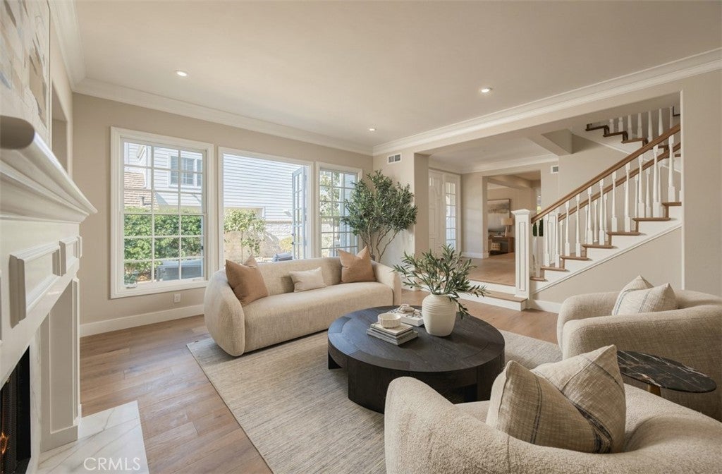 18 Hillsdale, Newport Beach CA 92660 - Photo 9
