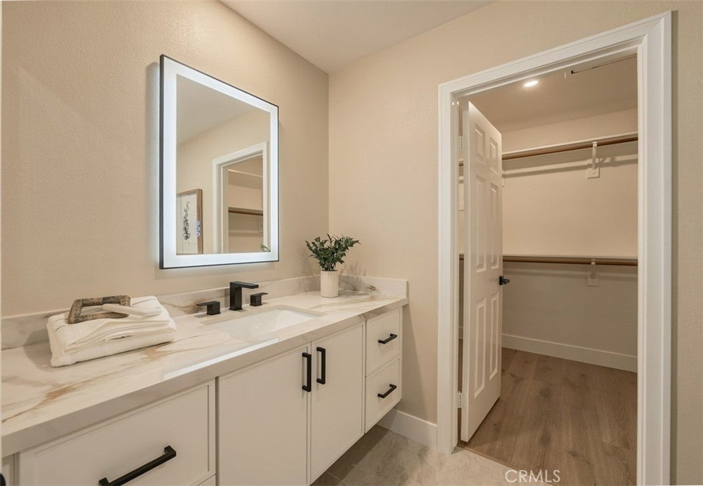 18 Hillsdale, Newport Beach CA 92660 - Photo 52