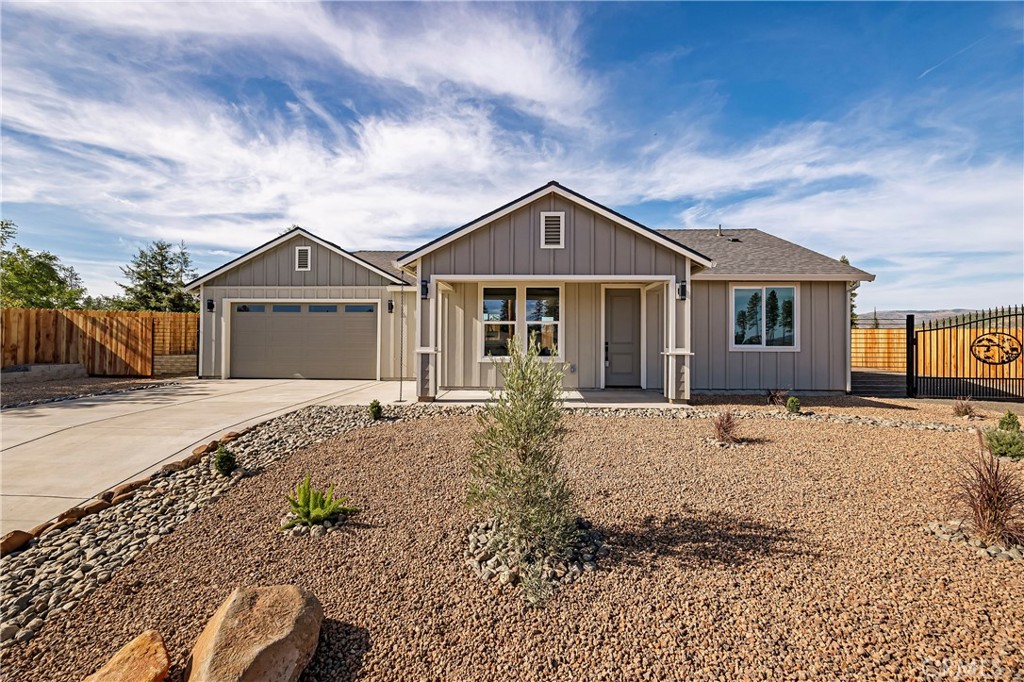 You wont want to miss the curb appeal on this one! Located in a desirable area with mountain views. Home tucked away in the back. Standing homes around. This home is a dream house, priced just right. Walking into the home you will be greeted with a open layout. With a nice warm fireplace in the living room. Home Features 2 bedrooms 2 full baths. Lots of upgraded to many to list, paid off solar, plenty of room for your rv and your toys. This home has it all. Don't wait to see it. Wont last long.