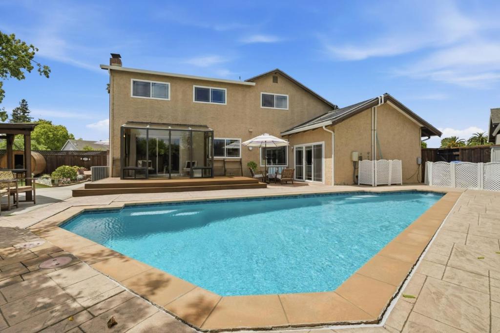 4002 Agatha Way