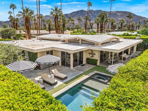 2015 S Toledo Avenue Palm Springs CA 92264