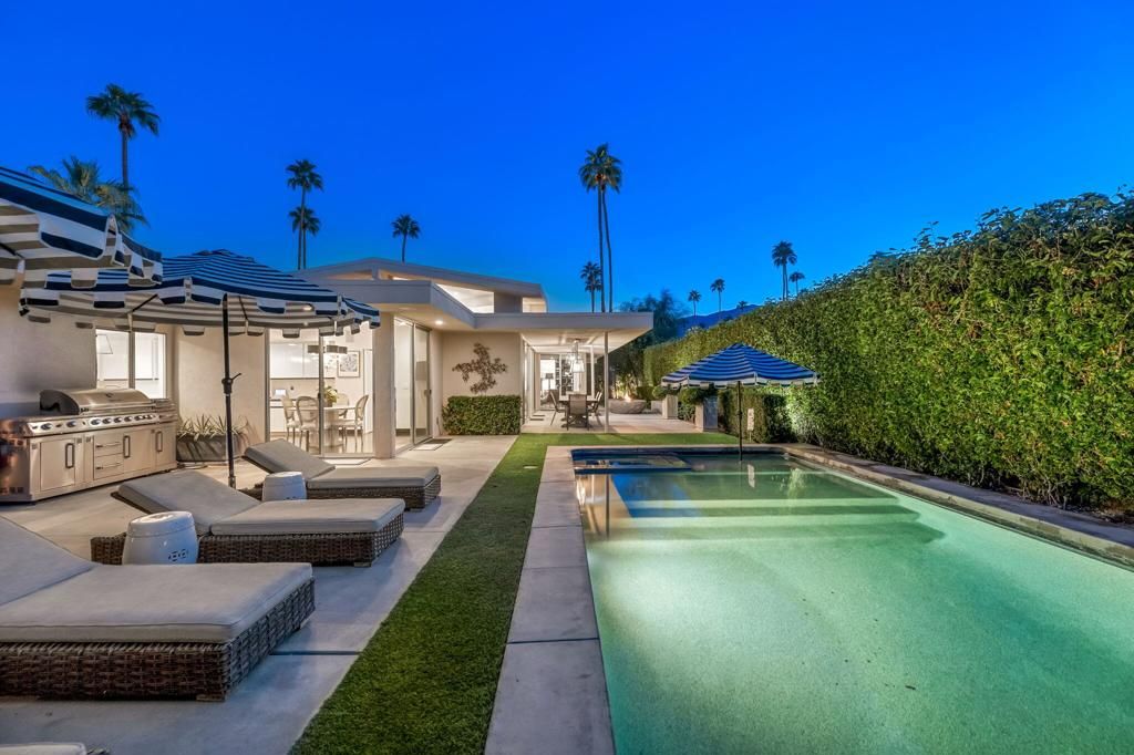 Photo of 2015 S Toledo Avenue, Palm Springs, CA 92264 (MLS # 219136923DA)