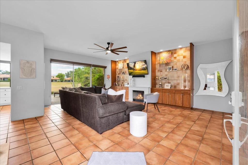 Mission Hills East - Residential