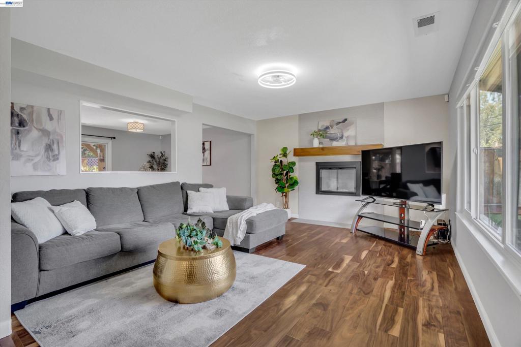 315 Wall St