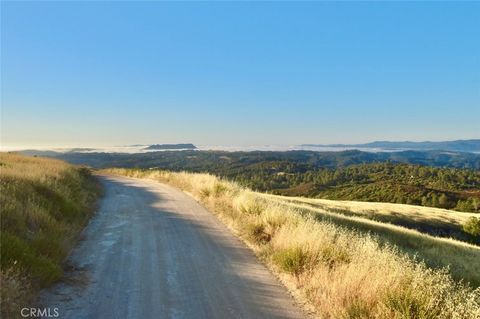Photo of 74010 Copperhead Road, Bradley, CA 93426 (MLS # NS25178338) Photo of 74010 Copperhead Road, Bradley, CA 93426 (MLS # NS25178338)