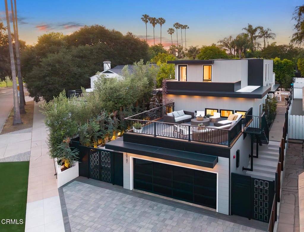 10747 Valleyheart Drive