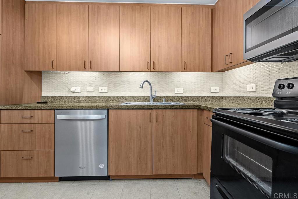 1080 Park Boulevard 317