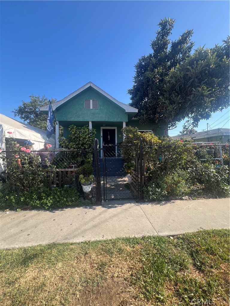 Excellent opportunity in the city of Los Angeles.This property has two bedrooms one bath and is sitting on a good size lot with lots of potential the property is close to shopping centers,schools,and a few minutes from Downtown L.A. Don't miss this great opportunity call me for a private showing