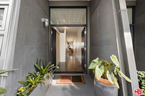 Photo of 615 Hampton Drive #B104, Venice, CA 90291 (MLS # 26658111)