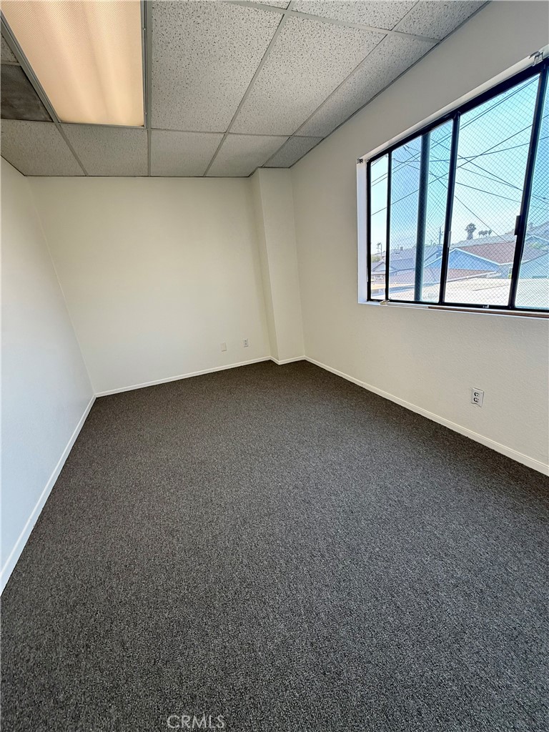1233 W Gardena Boulevard 204
