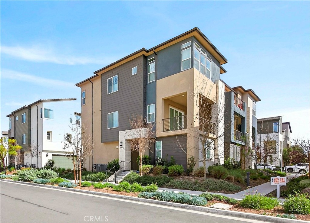 300 Tank