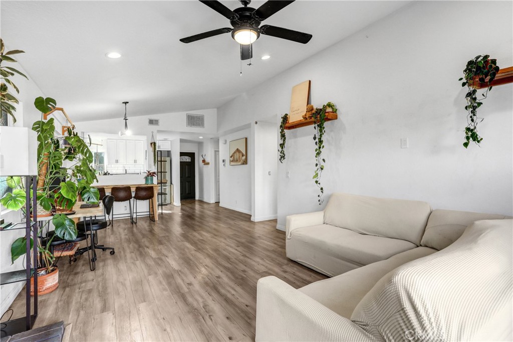 1967 De Carmen Drive