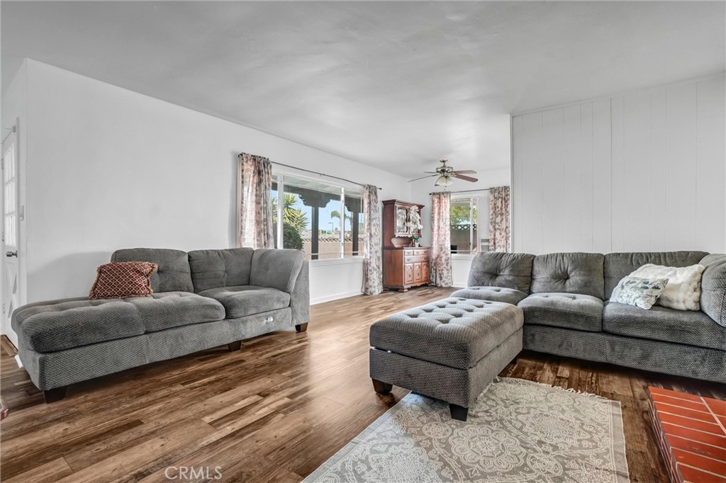 856 E Mcfadden Avenue