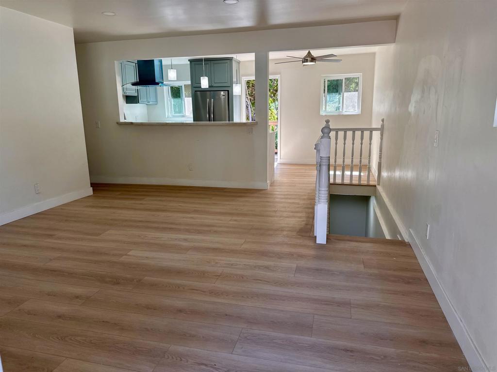 2256 El Prado