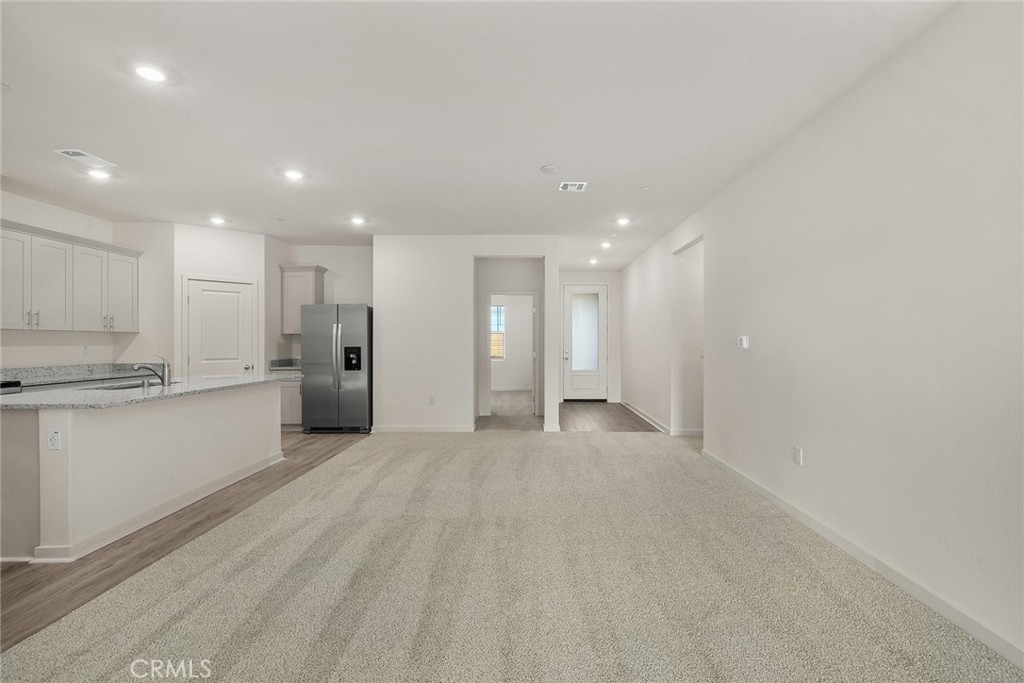 887 Longhorn Drive