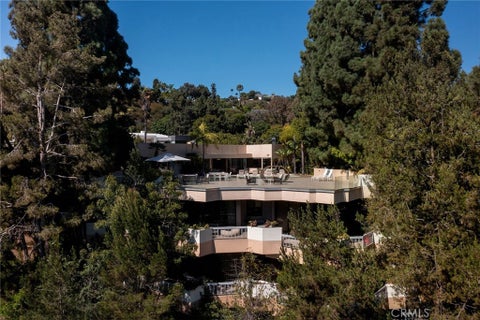 Photo of 510 Leslie LN, Beverly Hills, CA 90210 (MLS # SR26195584)