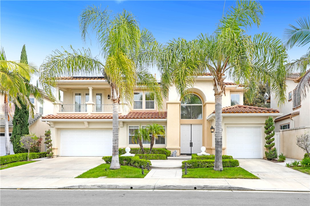 27 Vienne is located in the beautiful community of Westpark in Irvine. Situated on a cul-de-sac, featuring 5 bedrooms (1 down), and 3 bathrooms (1 down), the property is furnished and ready! Featuring new flooring throughout, recessed lighting, within a bright spacious open floorplan. The two story ceiling height entrance leads into the inviting living room and dining area. The kitchen has a center island with cooktop, walk-in pantry, open site to the family room with small desk area. The second level has a master bedroom with en-suite bathroom, dual sinks, soaking tub and separate shower. Also on the second level are three additional bedrooms, and a large remodeled bathroom, with dual sinks and walk-in shower. The enclosed spacious backyard is great for entertaining, BBQ's and relaxing. Westpark is a peaceful community featuring private pools, walking trails and beautiful parks. Irvine is noted for blue ribbon schools, great restaurants, many shopping centers and great freeway access for commuting.
