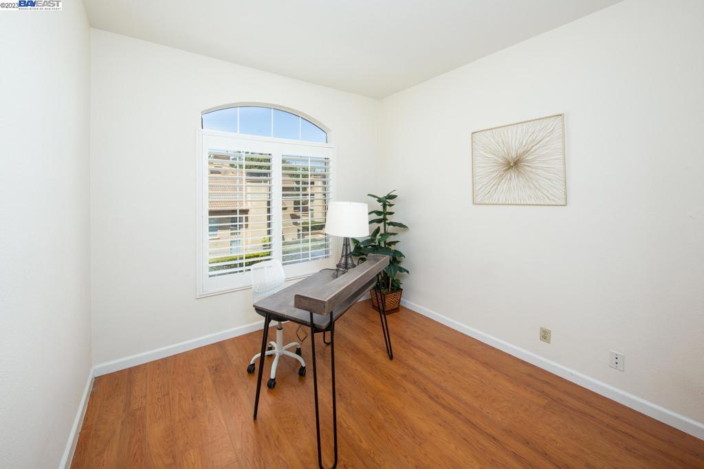 WILLOW CREEK - Residential