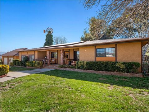 Photo of 33805 Crown Valley Road, Acton, CA 93519 (MLS # SR26054596)