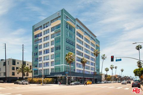 Photo of 3111 VIA DOLCE #502, Marina Del Rey, CA 90292 (MLS # 25527485)