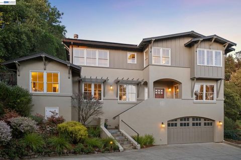 Photo of 942 AQUARIUS WAY, Oakland, CA 94611 (MLS # 41126884)