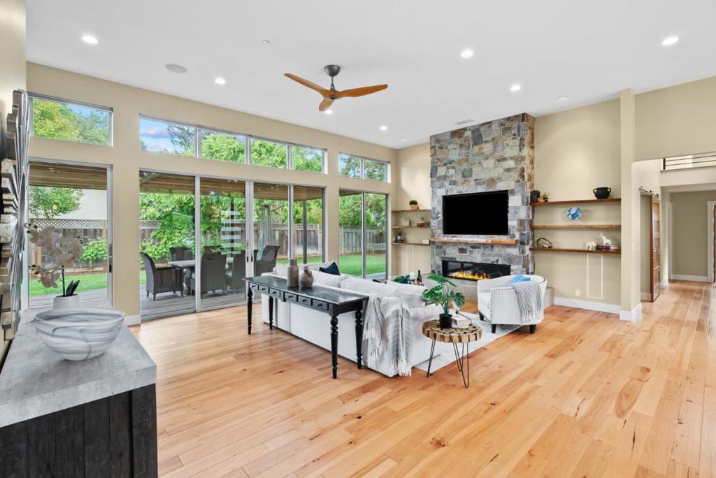 540 San Felicia Way