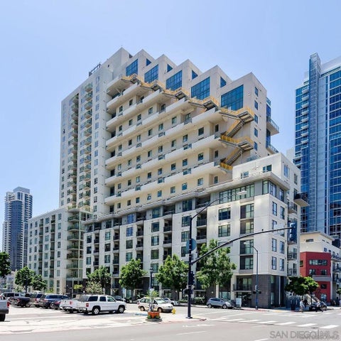 Photo of 1240 India St ST #506, San Diego, CA 92101 (MLS # 260022389SD)