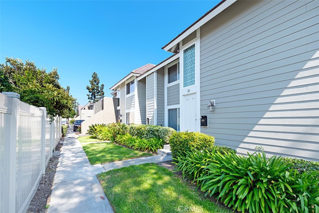 Walnut Square (WS) - Residential Lease