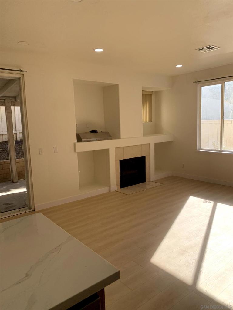 Mira Mesa - Residential Lease
