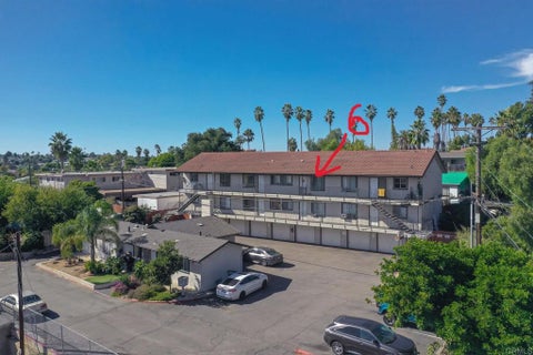 Photo of 207 Palm Drive #6, Vista, CA 92084 (MLS # NDP2609931)