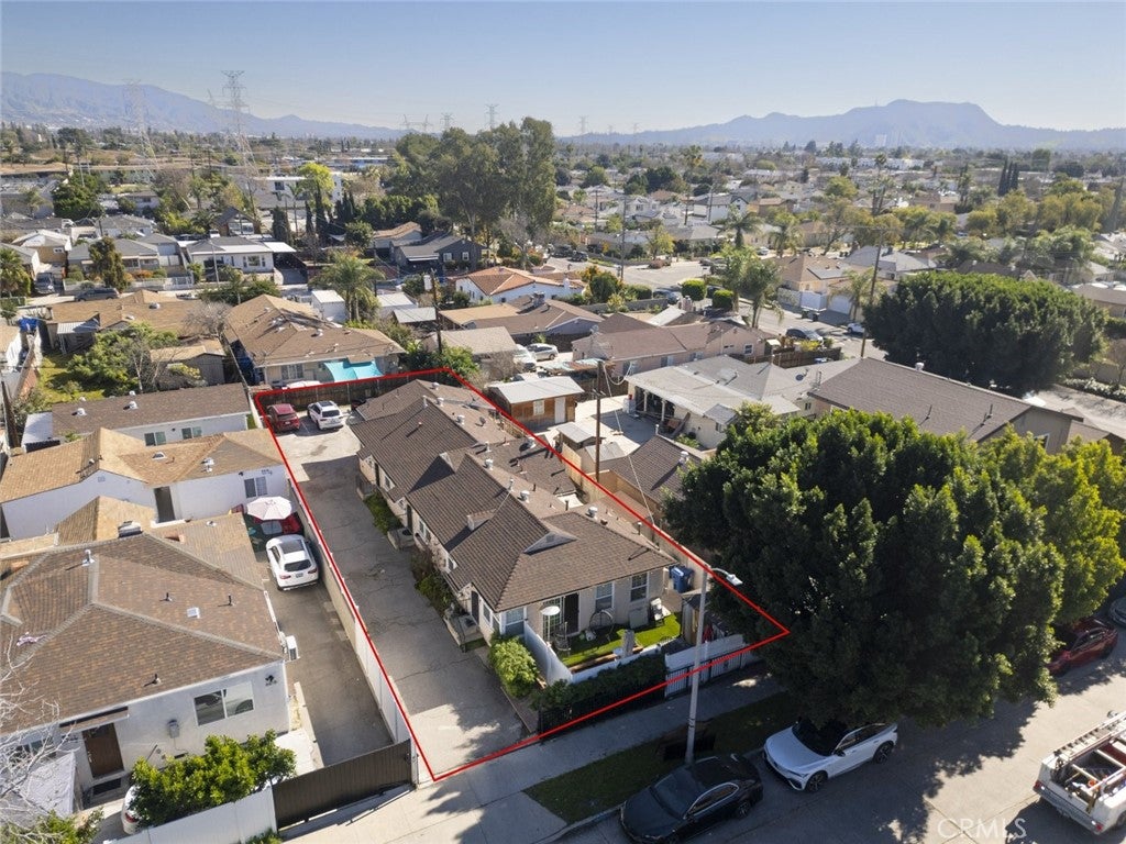 6614 Camellia Avenue