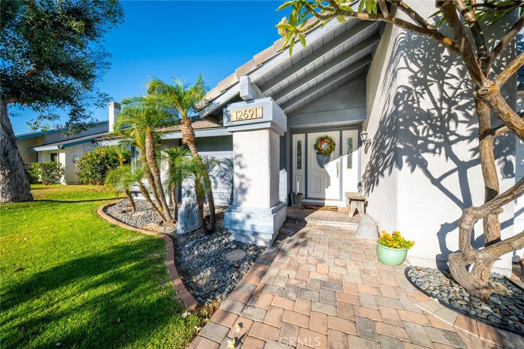 12691 Cypress