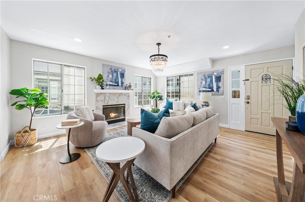 1512 Prospect B