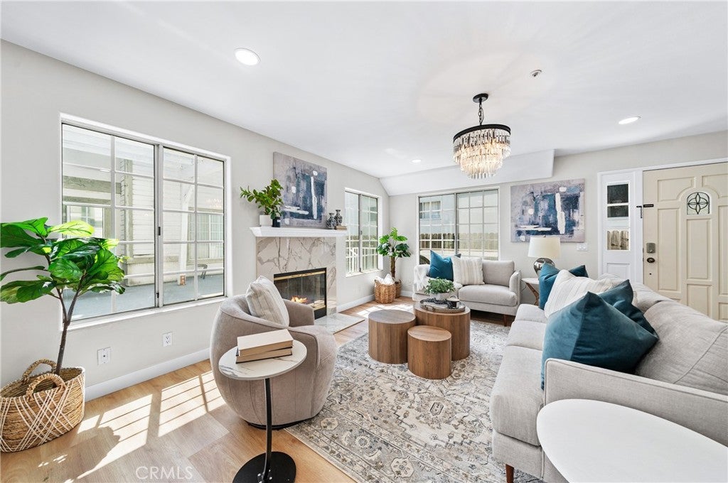 1512 Prospect B