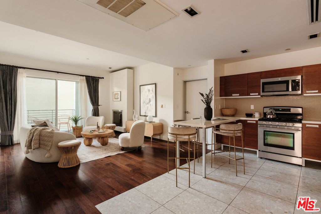 6735 Yucca Street 209, Los Angeles CA 90028