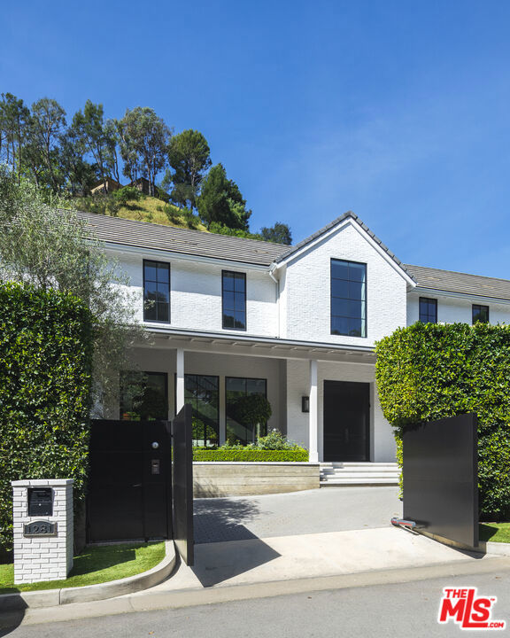 1281 Stone Canyon Road