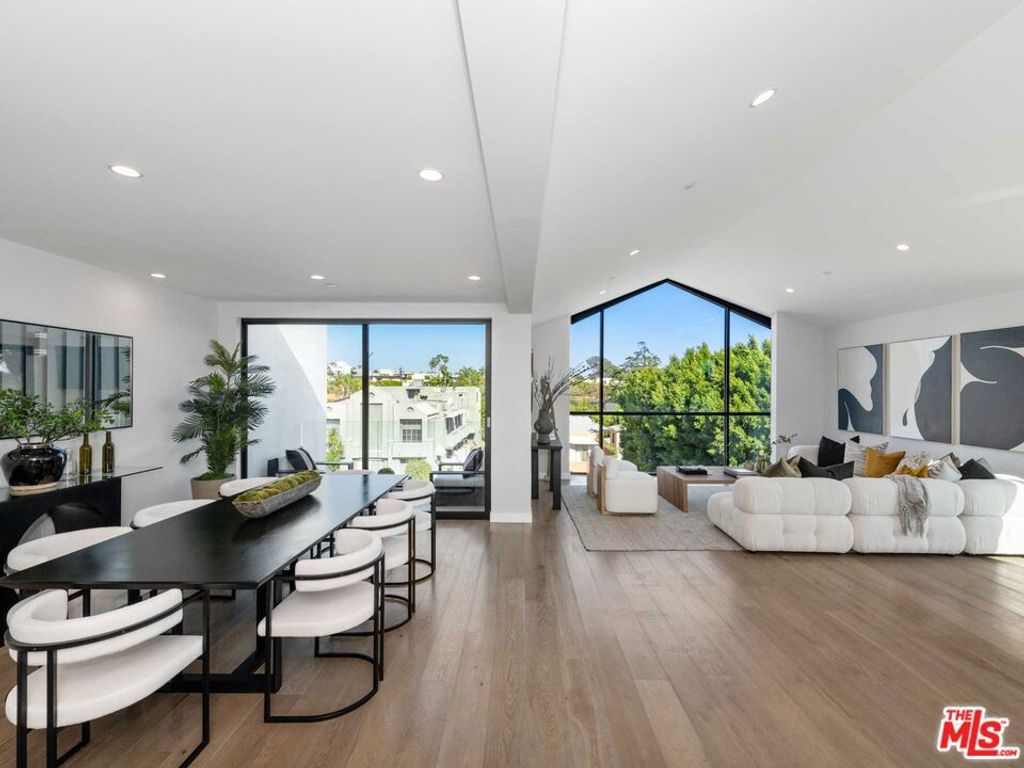 Photo of 1017 N Croft Avenue #PH2, West Hollywood, CA 90069 (MLS # 26632957)