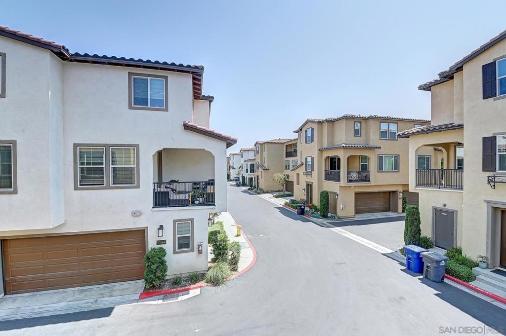 10572 Acorn Place