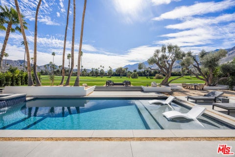 Tiny photo for 483 E Santiago Way, Palm Springs, CA 92264 (MLS # 26102556)