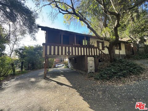 Photo of 825 N Beverly Glen Boulevard, Los Angeles, CA 90077 (MLS # 26642415)