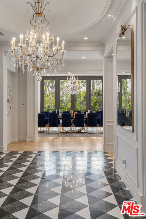 402 Doheny Road
