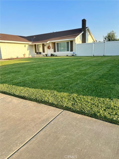 Properties 5 251 E Scott Rialto CA 92376