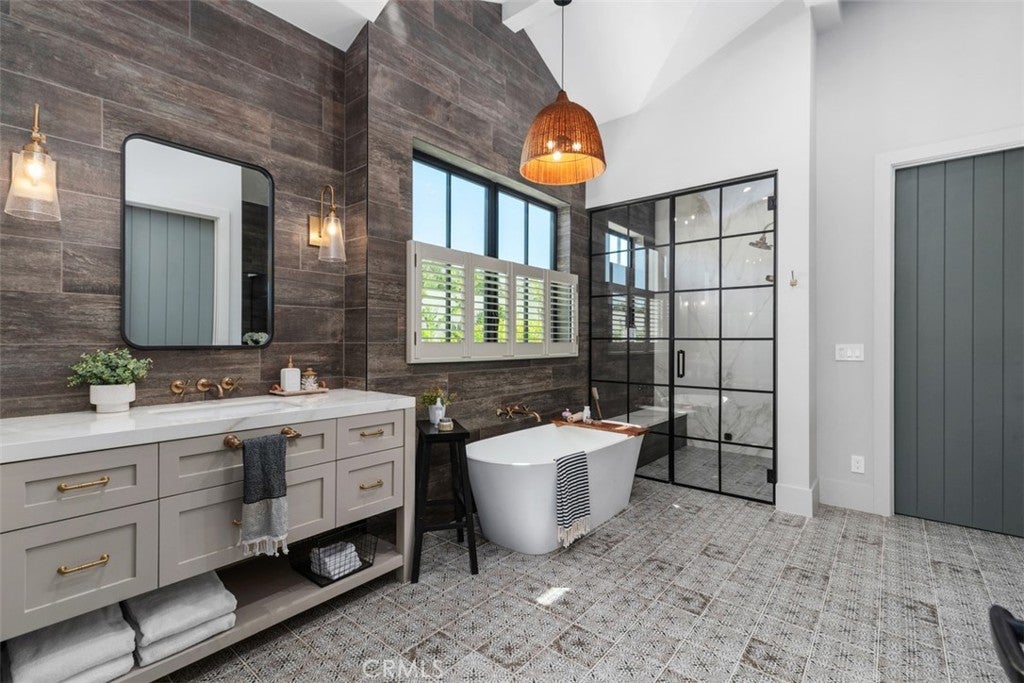 1030 Sandcastle Drive, Corona Del Mar CA 92625 - Photo 23