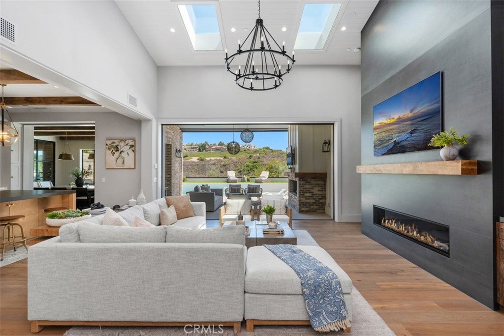 1030 Sandcastle Drive, Corona Del Mar CA 92625 - Photo 7