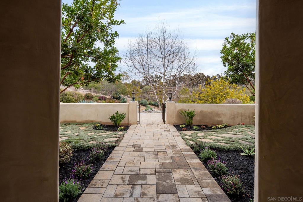 Santaluz - Residential