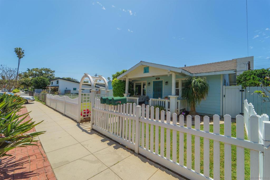 Located less than half a mile from the beach, 321 S Freeman St is a unique three unit apartment complex in the City of Oceanside. Featuring a unit mix of a large 3 bedroom/2 bathroom house, a 1 bed/1 bath unit and a studio unit, the units are in high demand and remain occupied. Each unit has a washer/dryer in unit. The property is within walking distance to some notable destinations including South Coast Highway (replete with all of it's shops and restaurants), the beach, transit center and coastal rail train.