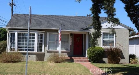Photo of 4703 N Bellflower Blvd, Long Beach, CA 90808 (MLS # SB26002841)