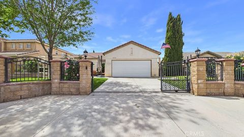 Photo of 45759 Tiana Rose St, Lancaster, CA 93536 (MLS # SR26071425)