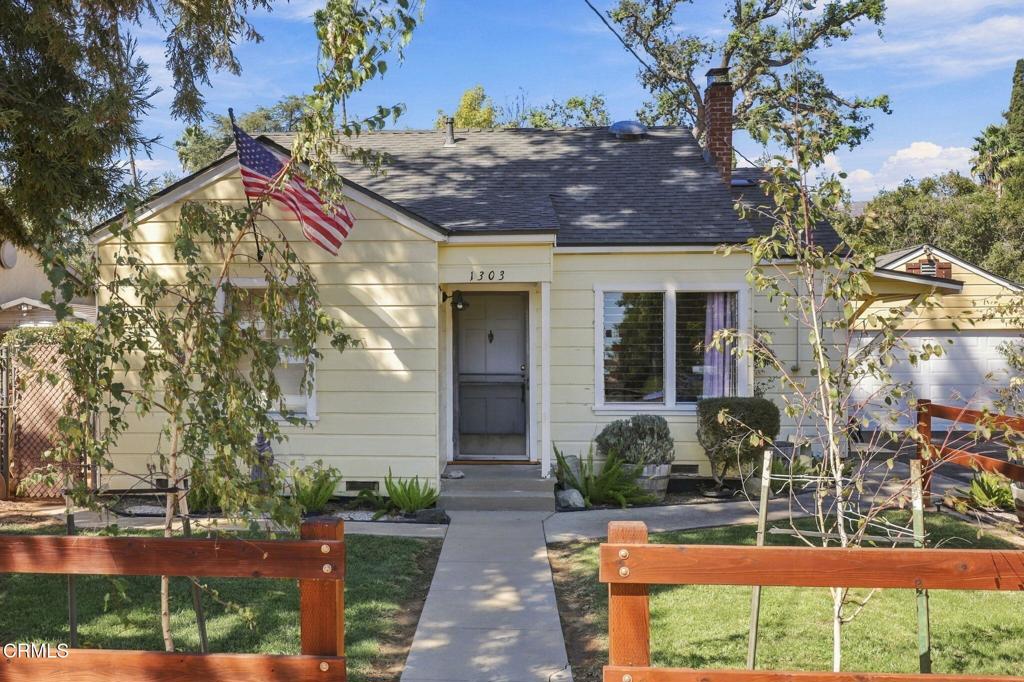 1303 Cruzero Street