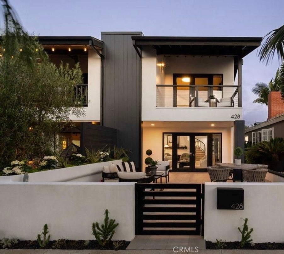 428 Heliotrope Avenue, Corona Del Mar CA 92625 - Photo 16
